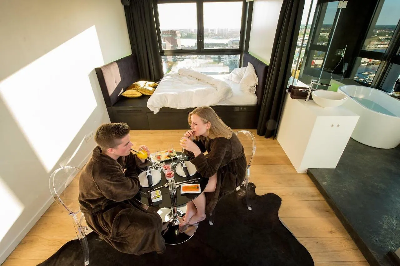 Appartamento SkyNooz-exclusive privé wellness penthouse Anversa Belgio
